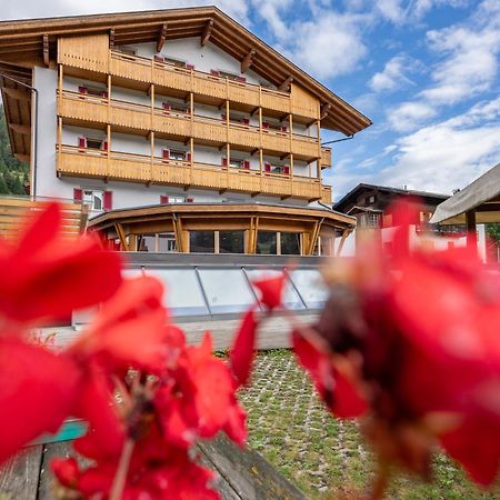 Hotel Crepei Pozza di Fassa Exterior photo