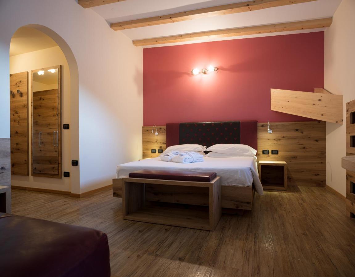 Hotel Crepei Pozza di Fassa Exterior photo